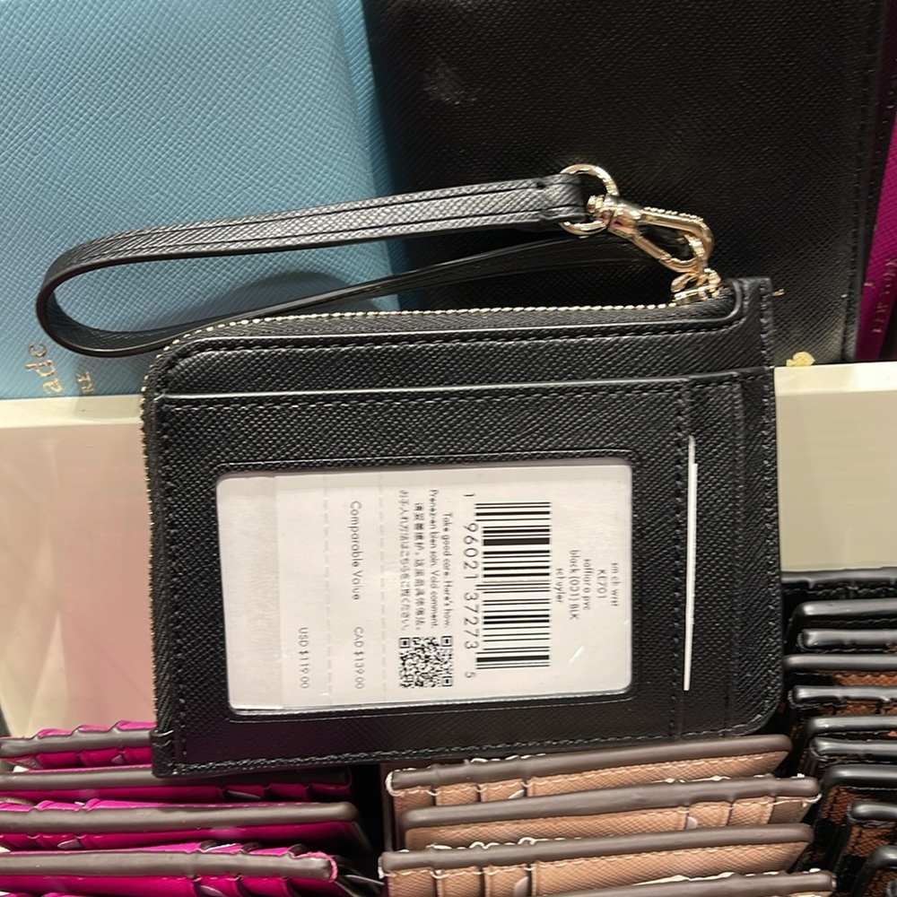 Kate Spade Schuyler Small Card Holder Wristlet
Black 
NWT - Picture 5 of 16